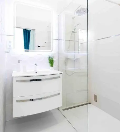Luxurious King And Queen Bed Park4free Appartement *